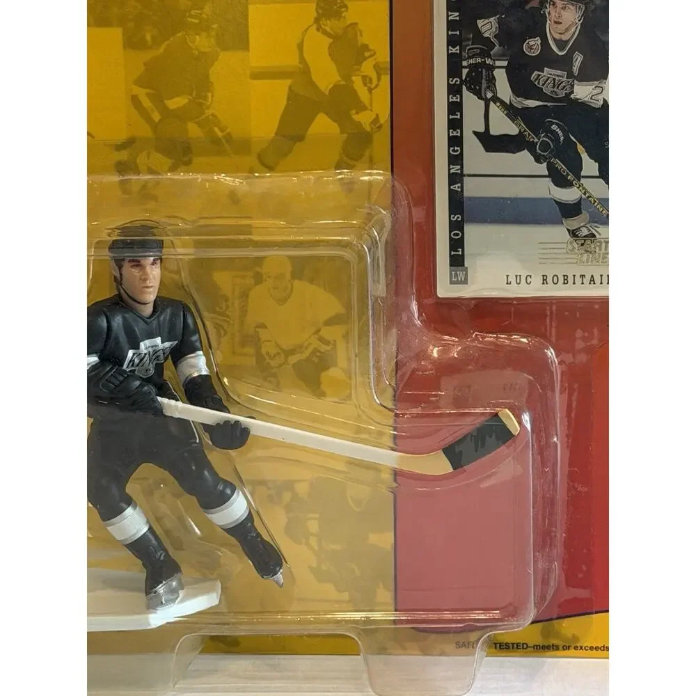 1994 STARTING LINEUP LUC ROBITAILLE - KINGS -NOS NIP NEW FREE SHIPPING